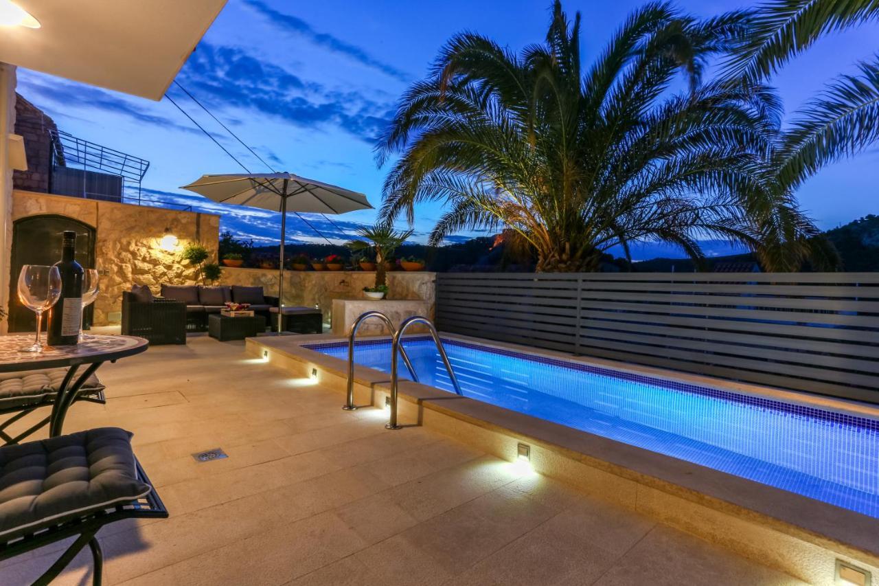 Villa Capitis In The Center- Luxury Apartment With Swimming Pool Hvar Town Exterior foto