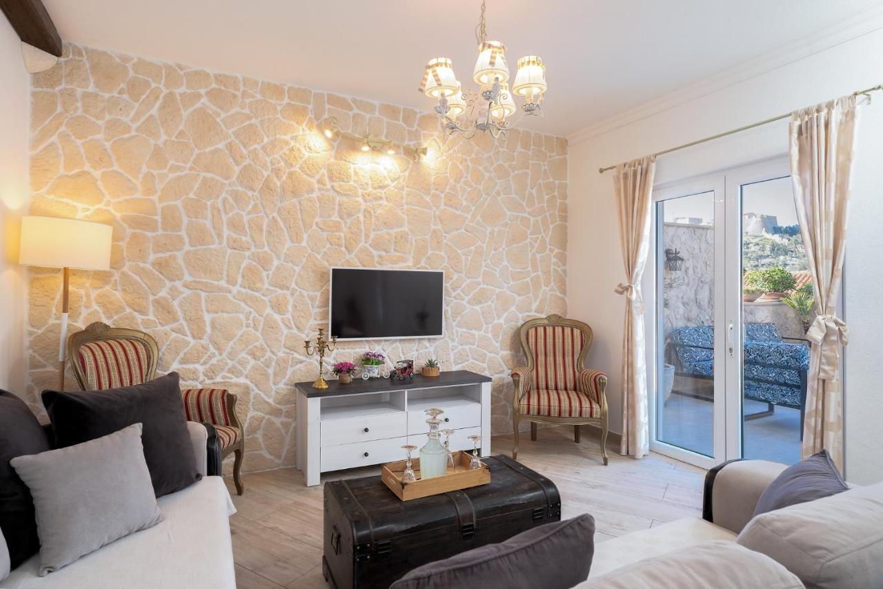Villa Capitis In The Center- Luxury Apartment With Swimming Pool Hvar Town Exterior foto