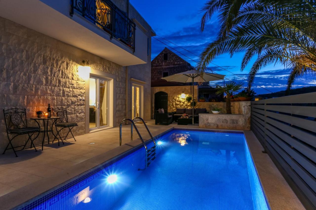 Villa Capitis In The Center- Luxury Apartment With Swimming Pool Hvar Town Exterior foto